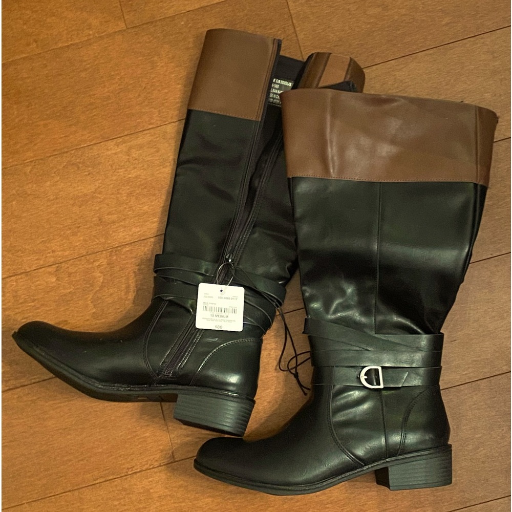 NWT ARIZONA WIDE LEG BOOTS